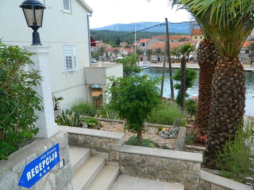 Apartments And Rooms Darinka Vrboska Zewnętrze zdjęcie