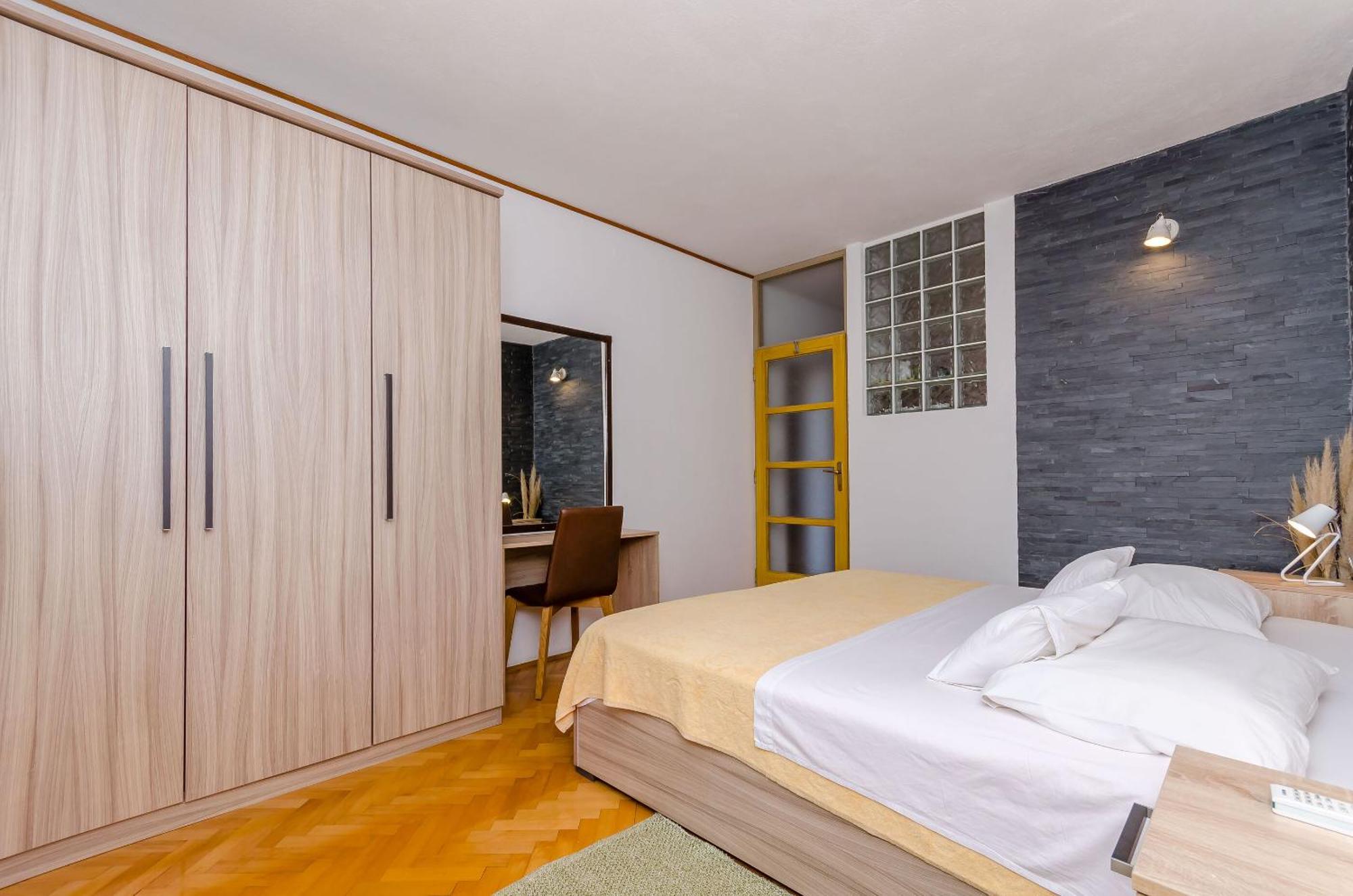 Apartments And Rooms Darinka Vrboska Zewnętrze zdjęcie