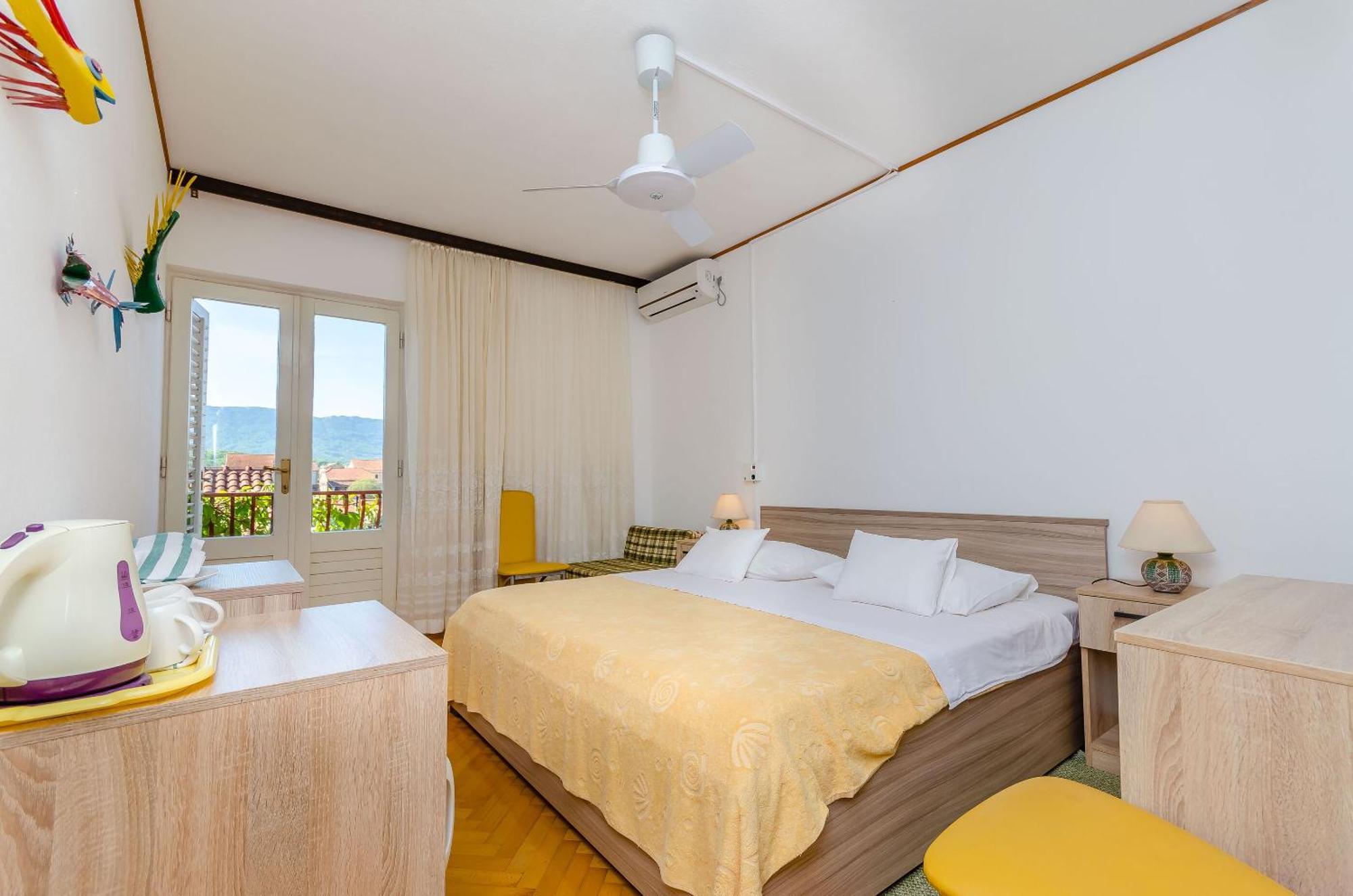 Apartments And Rooms Darinka Vrboska Zewnętrze zdjęcie